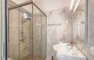 In-room Bathroom 7 Villa Nefeli