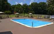 Swimming Pool 5 High Point Arcadia Inn