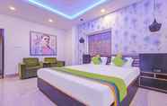 Bedroom 7 Treebo Trend The Bollywood