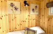 Bedroom 6 Remarkable Shepherds Hut in a Beautiful Location