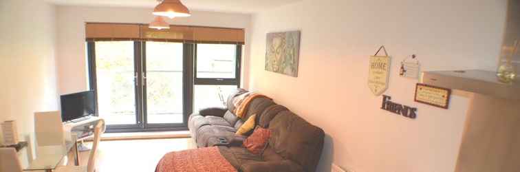 Bedroom 360 Serviced Accommodations - Brentwood 2 Bedroom Executive Apartment With Secure Parking