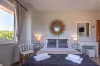 Bedroom Arion Hotel