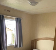 ห้องนอน 3 Lovely 3-bed Caravan in Beautiful North Wales