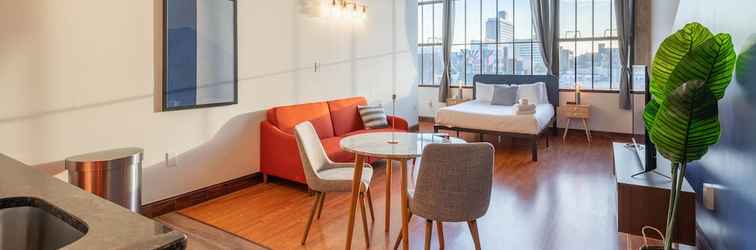 Lobby Sosuite at Independence Lofts - Callowhill