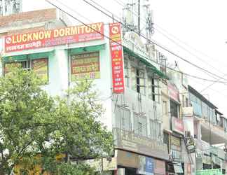 Bên ngoài 2 Goroomgo R. K. Dormitory Lucknow