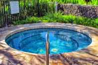 Swimming Pool Kamaole Sands by VTrips