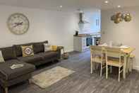 Common Space Charming Apartment Ilfracombe, Central Location