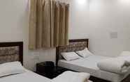 Bedroom 5 Goroomgo Hotel Gokul Grand Dehradun