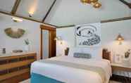 Bedroom 5 Anantara World Islands Dubai Resort