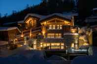 Exterior Alaska Lodge by Alpine Residences