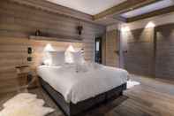 Bedroom Alaska Lodge by Alpine Residences