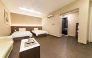 Bedroom 5 Osan Honors Hotel