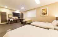 Bedroom 3 Osan Honors Hotel