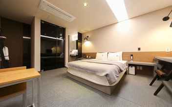 ห้องนอน 4 Changwon Jinhae Lewis Hotel