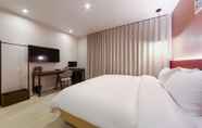 Kamar Tidur 6 Busan Daeyeondong Hotel Bosco