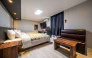 Bilik Tidur 2 Incheon Top Motel