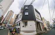 Exterior 3 Daegu Dongseongro Laon