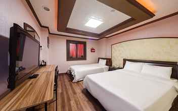 Kamar Tidur 4 Jangheung Jinsong Tourist Hotel