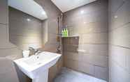 Toilet Kamar 3 Busan Haeundae Hotel A