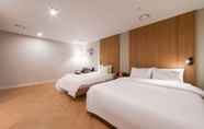 Kamar Tidur 5 Busan Hotel Oyu