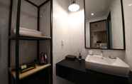 In-room Bathroom 6 Sokcho Brooklyn Hotel