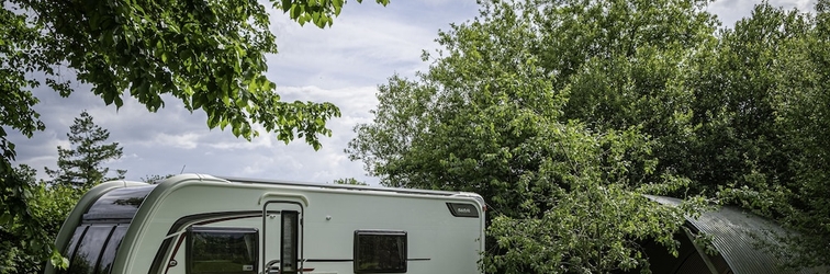 Exterior 2 Double Bed Caravan - Secure Parking and Wifi