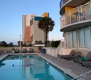 Swimming Pool 6 Ocean Front Condos Atlantica