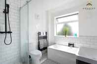 Toilet Kamar ✰OnPoint- MASSIVE House, PERFECT Location-Parking✰