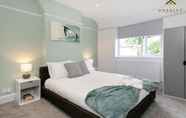 Kamar Tidur 3 ✰OnPoint- MASSIVE House, PERFECT Location-Parking✰