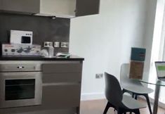 Bilik Tidur 3 OnPoint -Spacious 2 Bedroom Apt With Parking!