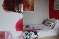 Bedroom ADVO Lovely 2 rooms accommodation Leeds