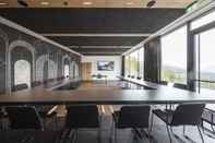 Functional Hall Santre dolomythic home