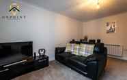 Common Space 6 ✰OnPoint - Spacious 2 Bed Apt - FREE Parking✰