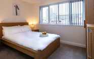 Bedroom 4 ✰OnPoint - Spacious 2 Bed Apt - FREE Parking✰