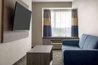 Common Space Microtel Inn & Suites Montreal Airport - Dorval QC