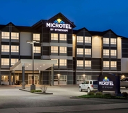 Exterior 2 Microtel Inn & Suites Montreal Airport - Dorval QC