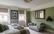 Kamar Tidur 6 Impeccable 4-bed Apartment in Central Bath