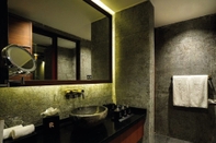 In-room Bathroom Rosetta by Ferns- Sakleshpur