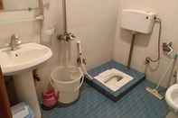 In-room Bathroom Hotel 4 Season Multan