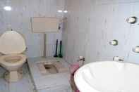 Toilet Kamar VIP Guest House
