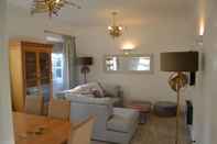 Common Space Frinton Escapes - The Cottage