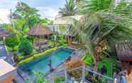 Kolam Renang 2 Rizky Guesthouse