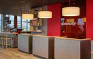 Sảnh chờ 4 IntercityHotel Amsterdam Airport