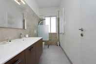 In-room Bathroom FORNACI 139