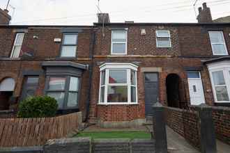 Bangunan 4 Your Sheffield Stays - Spacious 5 Bedroom House