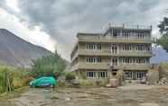 Exterior 2 Hunza View Hotel