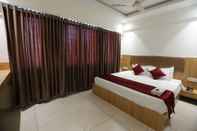 Bedroom HOTEL SHAGUN ROOMS & BANQUET Surat