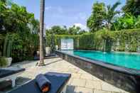 Swimming Pool Villa Sembunyi