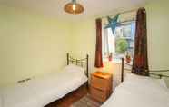 Bedroom 4 Special 3 Bedroom Townhouse With Parking in Bristol