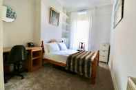 Bilik Tidur Period Deco flat in west end